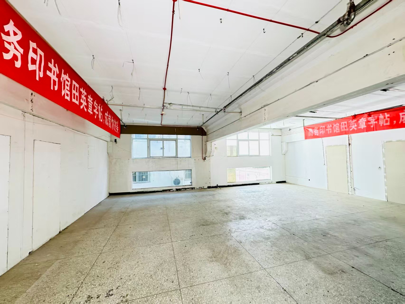 揽翠城建议再强化“人工智能算力中心、AI应用孵化、数字经济示范园”等产业概念，会更符合产业园招商语言_COPY